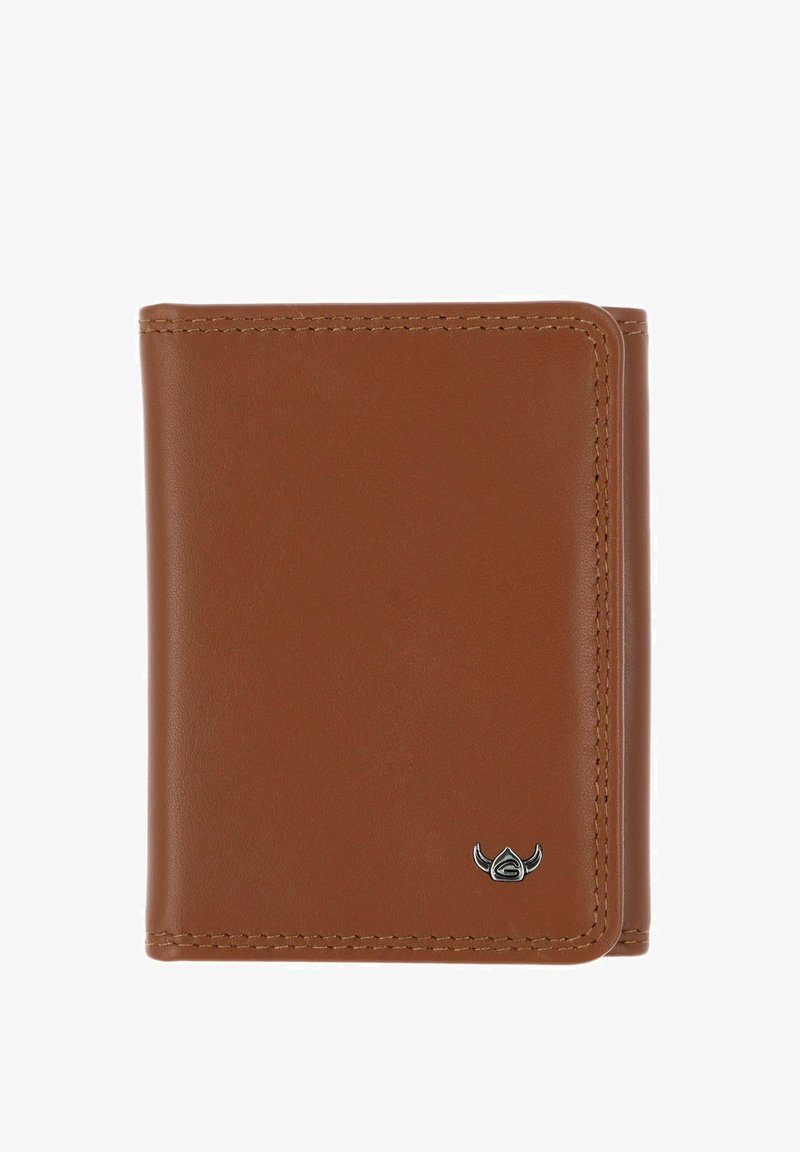 Portefeuille bifold en cuir marron avec bords cousus et petit emblème argenté en forme de casque viking dans le coin inférieur droit.