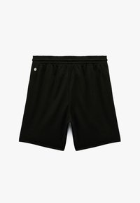 Zwarte sportieve shorts met een elastische tailleband, voorzien van een gladde textuur en een klein logo op het linkerheupgebied.