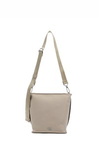 Beżowa torba na ramię o prostokątnym kształcie, wykonana z gładkiego materiału. Posiada regulowany pasek oraz srebrne logo jako detal metalowy.