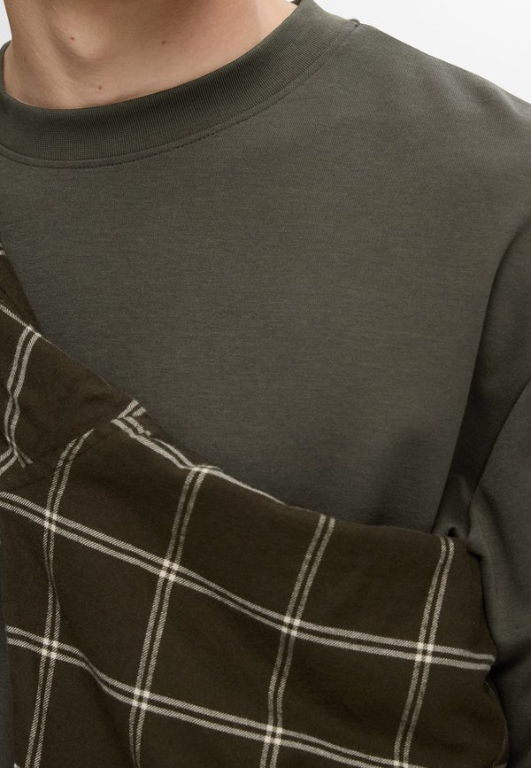 SLH LOOSE OSCAR O NECK TEE - Basic T-shirt - forest night2