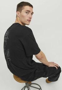 Jack & Jones CREW NECK - T-shirts print - black