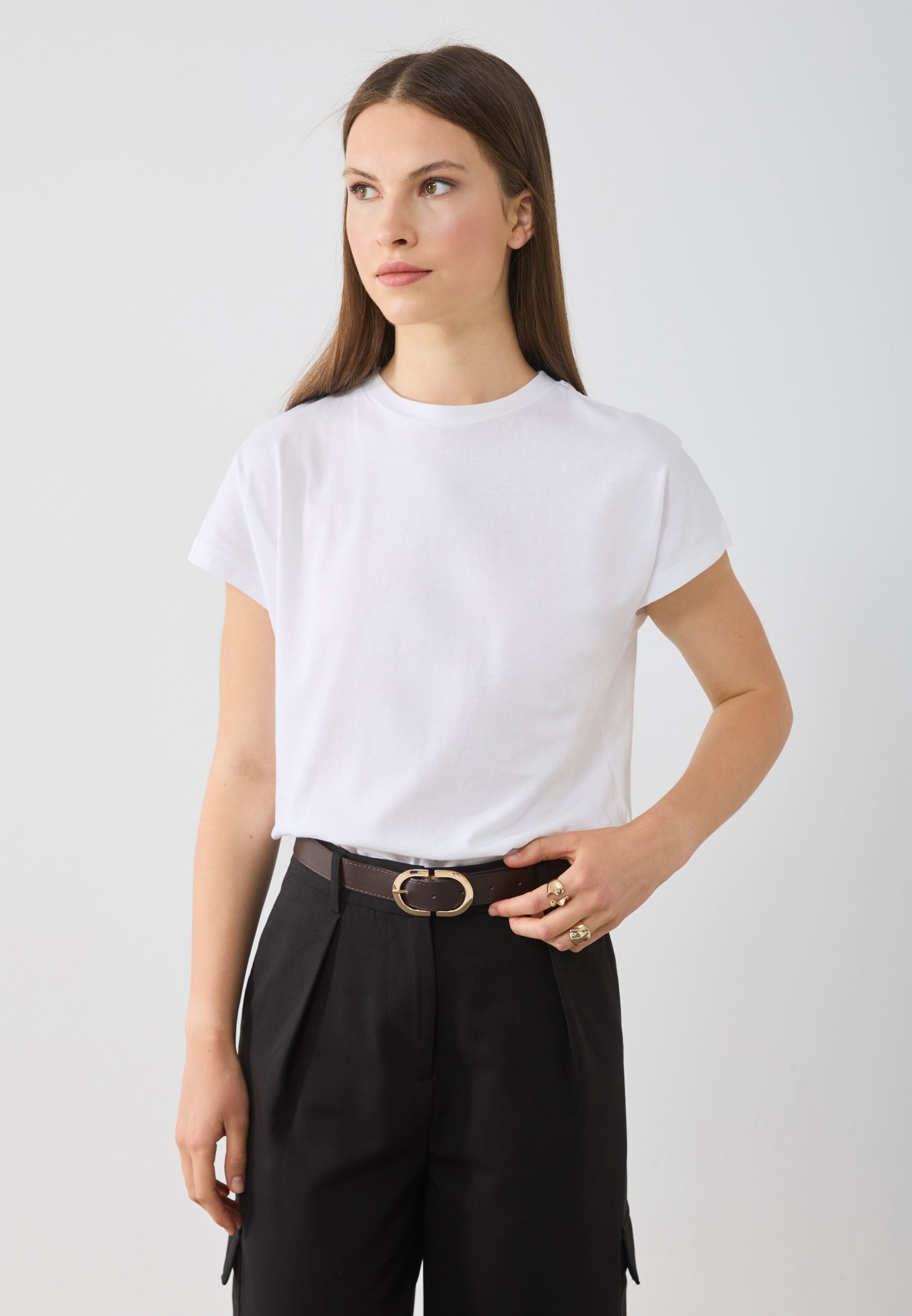 売れ筋商品|||アンナ フィールド Tシャツ レディース トップス Basic T-shirt - blanc de blanc アンナ フィールド レディース Tシャツ トップス Basic T-shirt