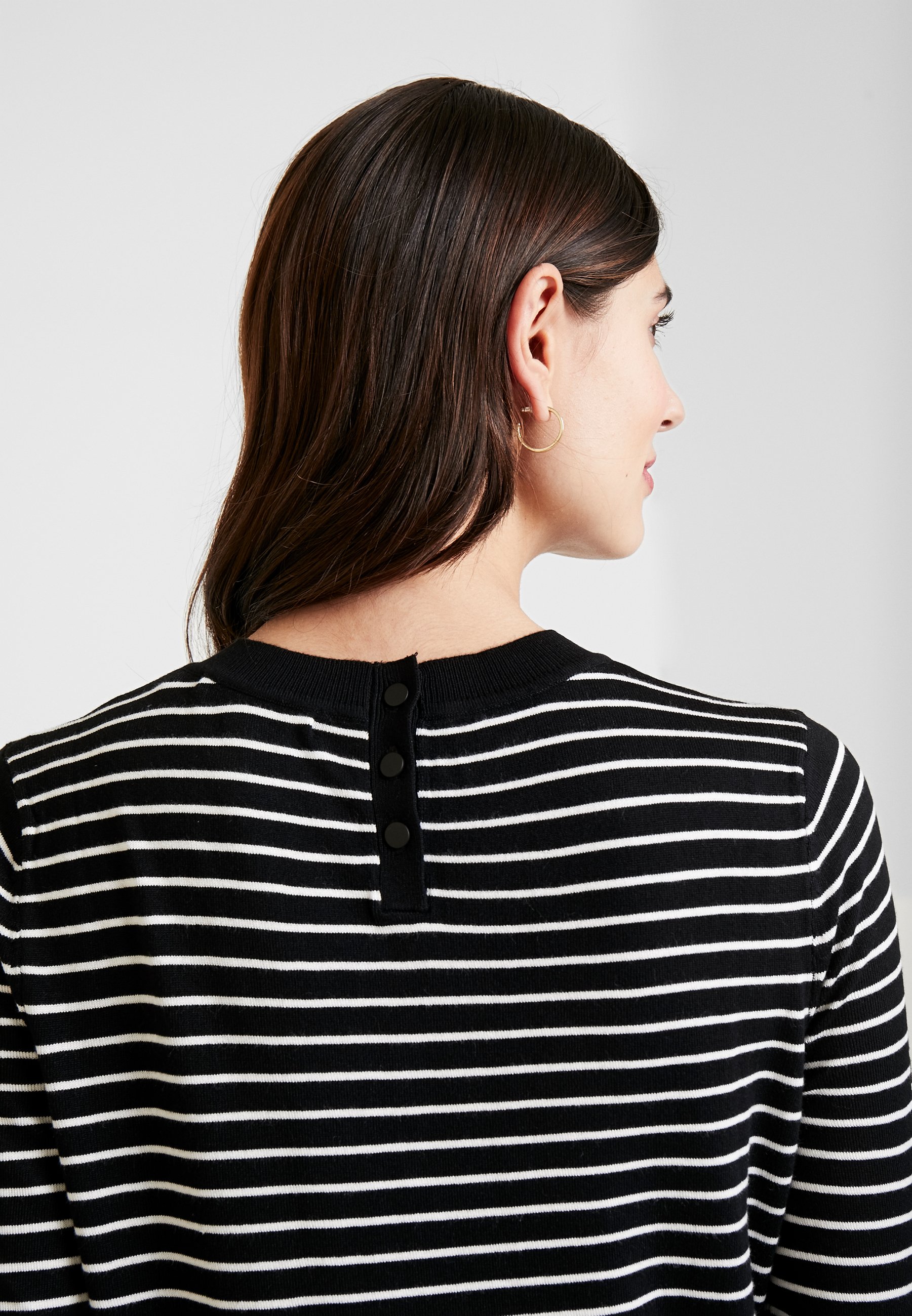TOM TAILOR DENIM EASY STRIPE Strikkegenser blackwhite TOM TAILOR DENIM EASY STRIPE - Strikkegenser - black/white