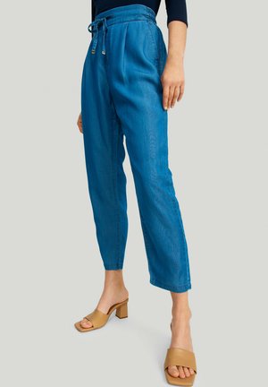 Z TROCZKIEM - Jeansy Relaxed Fit - medium blue jeans