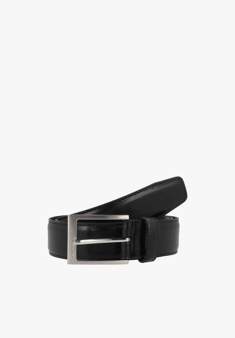 Cinturón de cuero negro con una hebilla rectangular de plata, textura suave y bordes cosidos de manera prolija. Diseño simple con un acabado clásico.