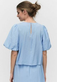 Dobber NADINE PUFF SLEEVE BLOUSE - Bluse - blue