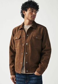 Next - COLLARED TRUCKER - REGULAR FIT - Jacka i konstläder - brown Miniatyrbild 1