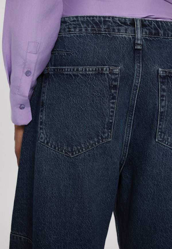 CHARLIE BARREL JEAN - Wide Leg3