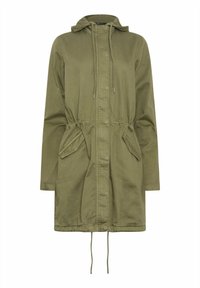 Giacca a cappuccio verde oliva realizzata in tessuto leggero, con vita stretta, due tasche frontali e coulisse regolabili.