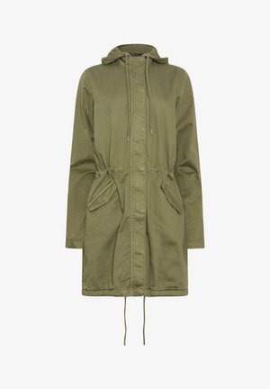 Oliwkowa kurtka z kapturem wykonana z lekkiego materiału, z podkreśloną talią, dwiema przednimi kieszeniami i regulowanymi sznurkami.