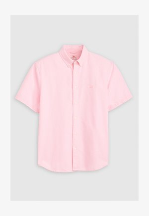 Chemise à manches courtes rose clair en coton, avec un col classique et un petit logo brodé sur la poitrine gauche.