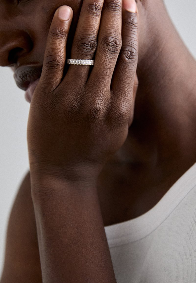 Hatton Labs ELLIPTICAL ETERNITY UNISEX - Ring - silver coloured white silver-coloured - Zalando ie