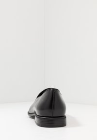 Pier One Business slip-ins - black