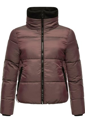 Veste matelassée en mauve foncé avec un col montant, fermeture éclair sur le devant et deux poches latérales zippées. Comprend un matériau extérieur texturé.
