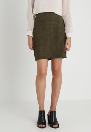 Falda acampanada - olive