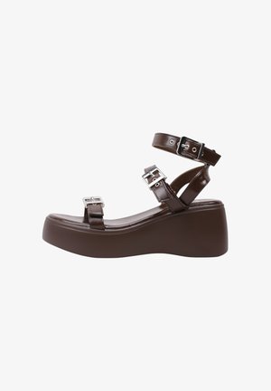 HUNE, CALINN - Sandalias con plataforma - brown