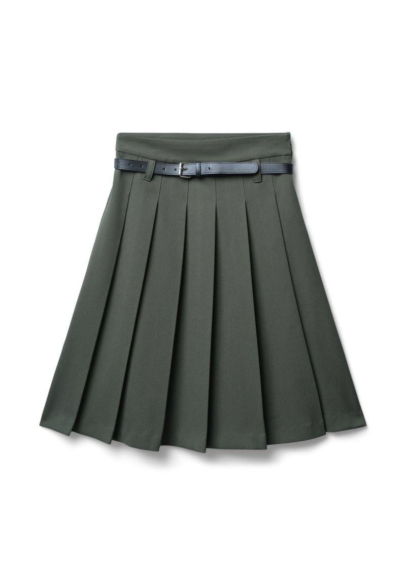 Gonna verde plissè con vita piatta e una cintura nera, realizzata in un tessuto morbido, caratterizzata da quattro pieghe disposte verticalmente.