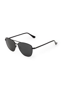 Ochelari de soare aviator negri cu lentile întunecate, cadru metalic și suporturi pentru nas ajustabile. Design elegant cu brațe subțiri și branding minim.
