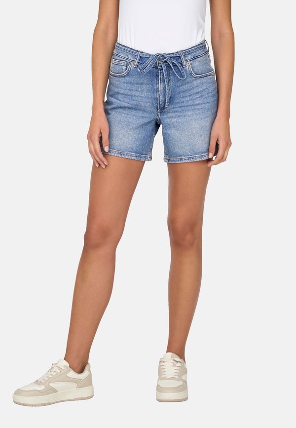 ONLGIANNA BELTED - Denim shorts - hellblau