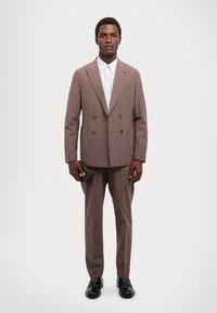 Michael Kors LIGHT TRAVEL PANT - Ülikonnapüksid - frosted brown