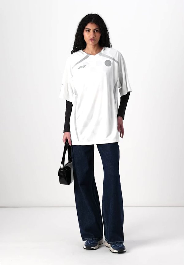 F1 JER SHE TEE - Print T-shirt4