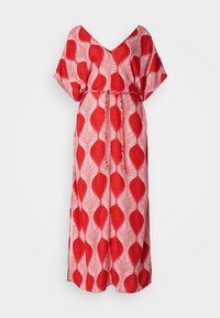 Punainen ja valkoinen mekko, jossa on lehtikuvio, V-aukko ja lyhyet hihat. Värähtänyt vyötäröluettelo luo löysän, virtaavan siluetin.