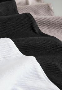 THE SET REGULAR FIT - 3 PACK V-NECK SHORT SLEEVED  - Pamata T-krekls - black white taupe brown