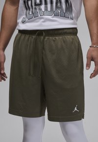Jordan M J DF SPRT - Korte broeken - medium olive white