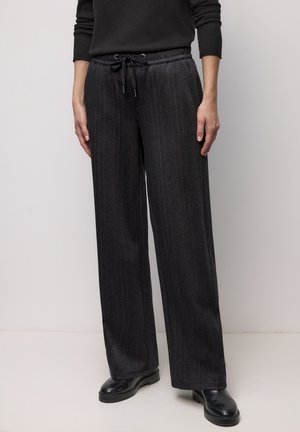 Street One FISHBONE JACQUARD - Jogginghose - schwarz