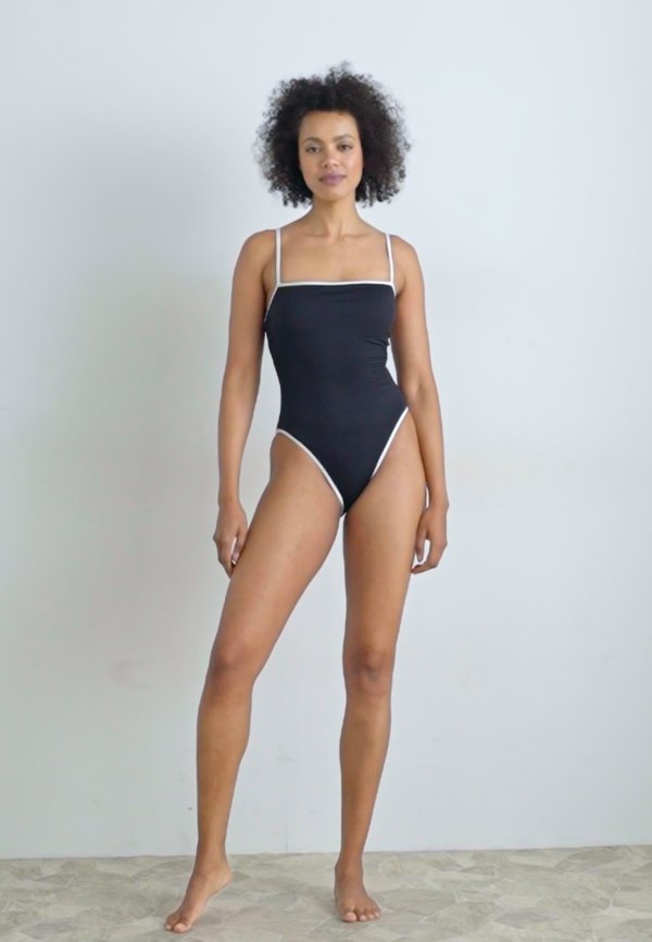 BEACH BOUND SQUARE NECK ONE PIECE - Swimsuit2
