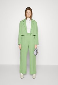 Monki Blazer - green