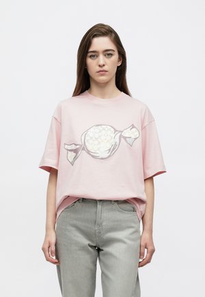 - T-shirt z nadrukiem