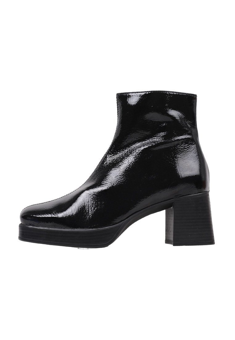 Sandra Fontán Botines con plataforma - black