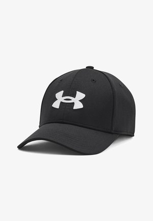 Musta baseball-lippis, jossa on kaareva lippa, valmistettu teksturoidusta kankaasta ja jossa on suuri valkoinen Under Armour -logo etupuolella.