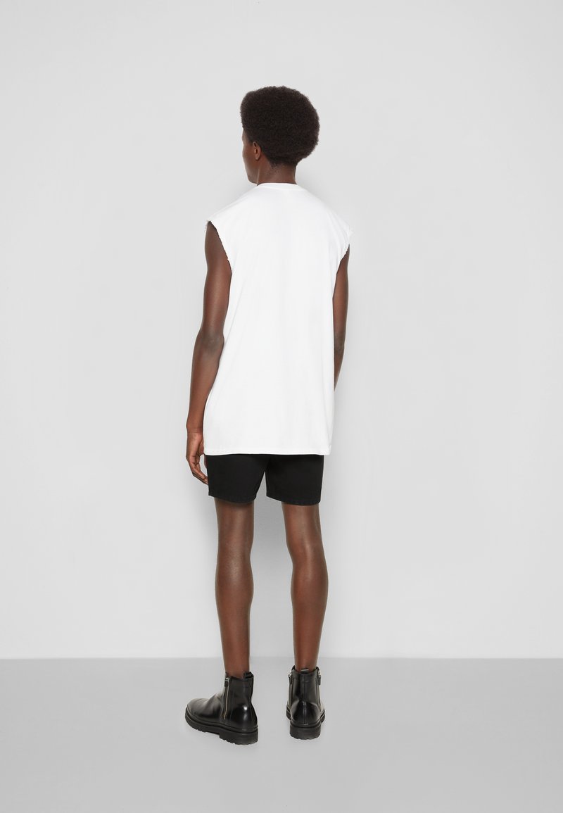 Herren T-shirts & Polos | Won Hundred BILL Jeans Shorts black/schwarz - WM60550 Herren T-shirts & Polos | Won Hundred BILL Jeans Shorts black/schwarz - WM60550