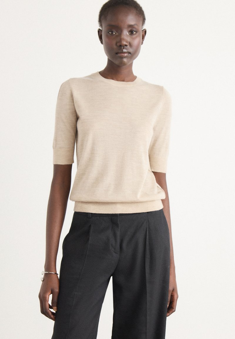 BOSS FARBELLA - Pamata T-krekls - light beige