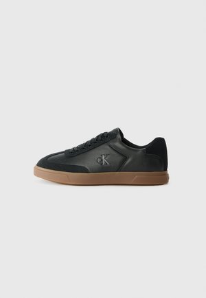 Trainers - black