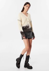 Twist COLOR GRADIENT  - Vest - cream