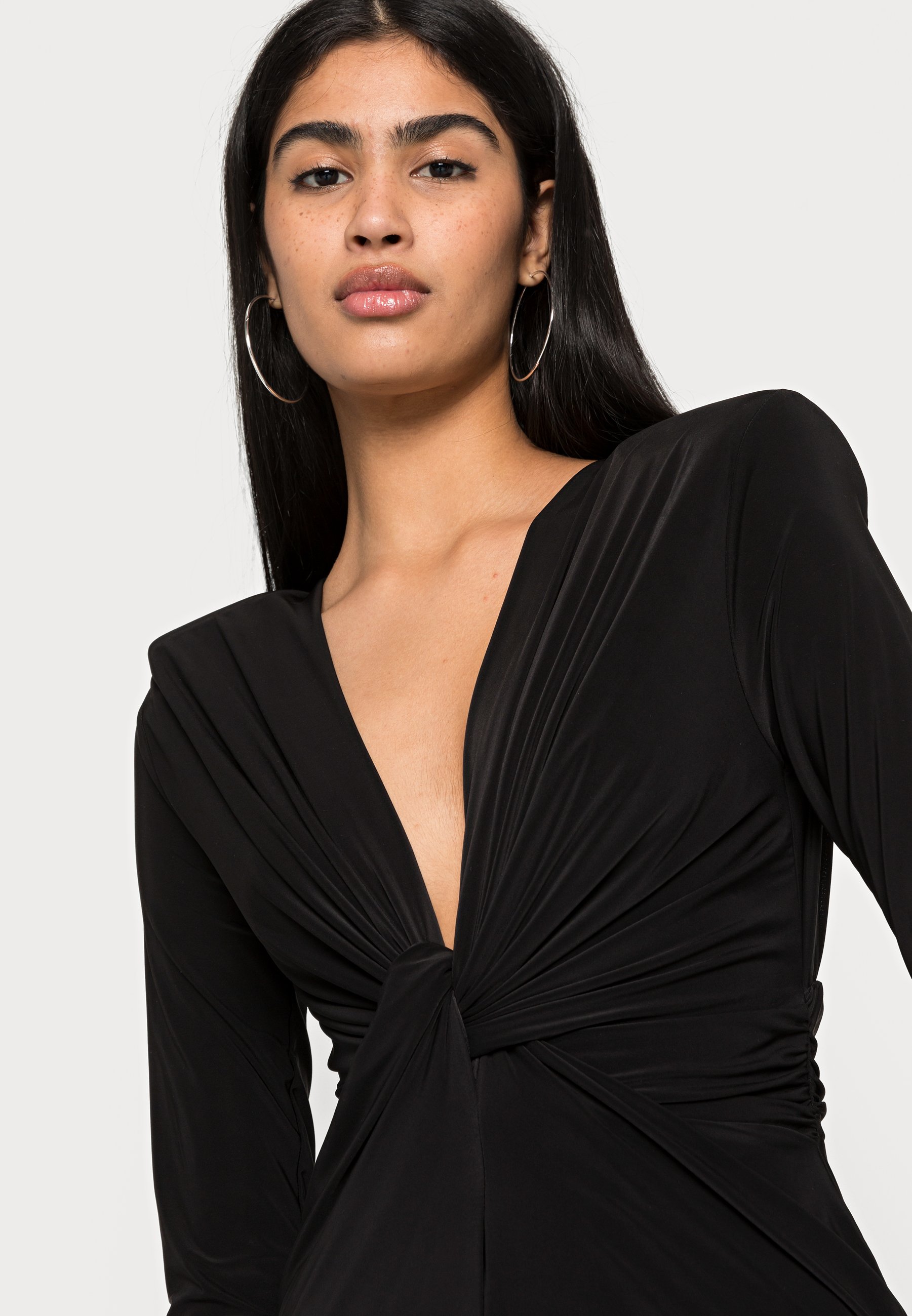 Missguided KNOT FRONT PLUNGE DRESS 