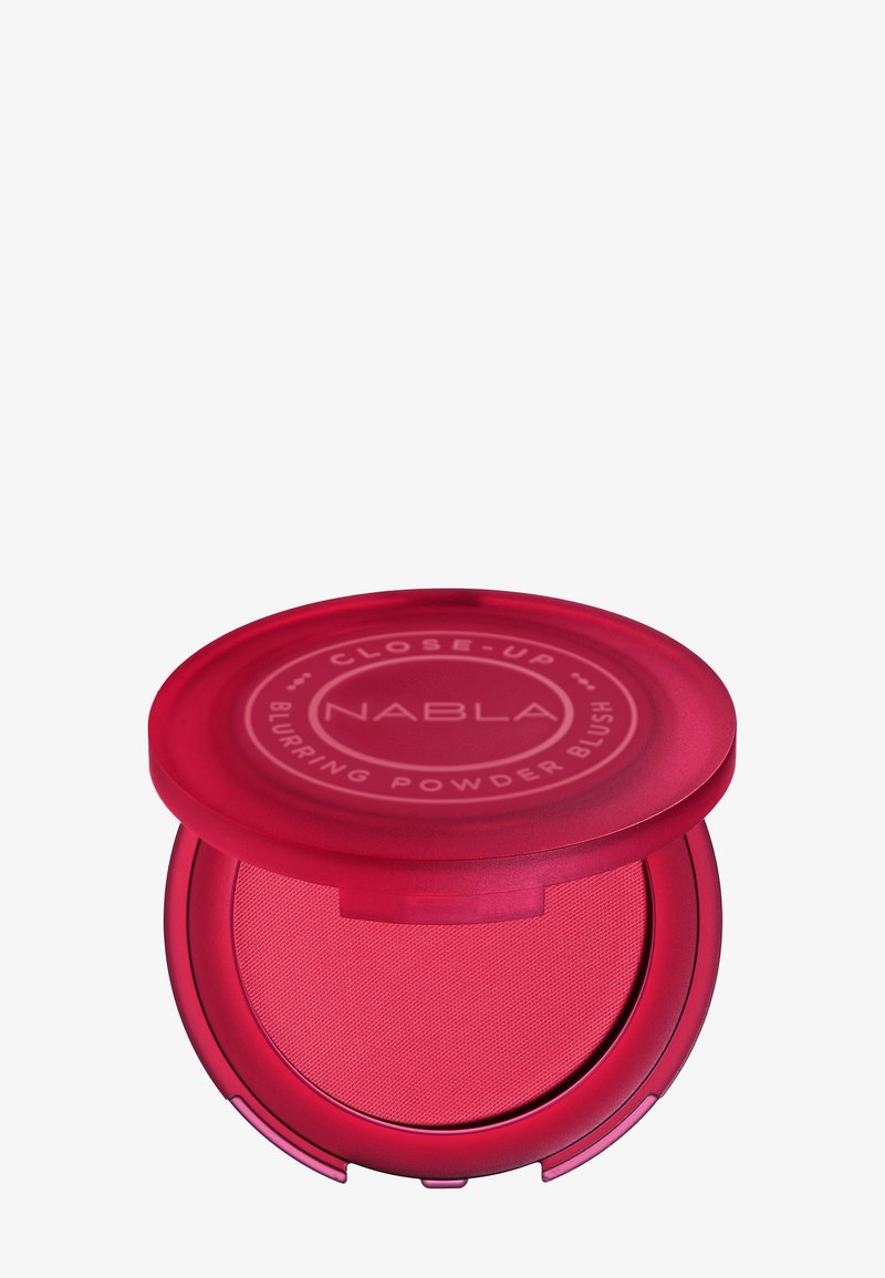 NABLA - CLOSE-UP BLURRING POWDER BLUSH - Rouge - vivid cherry red, Forstørre