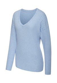 Hellblauer, langärmeliger Pullover mit V-Ausschnitt, der eine gerippte Textur und einen leicht asymmetrischen Saum aufweist. Aus weichem, leichtem Stoff gefertigt.