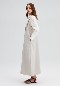Touché Privé BUTTON DETAILED  - Maxi dress - hellgrau