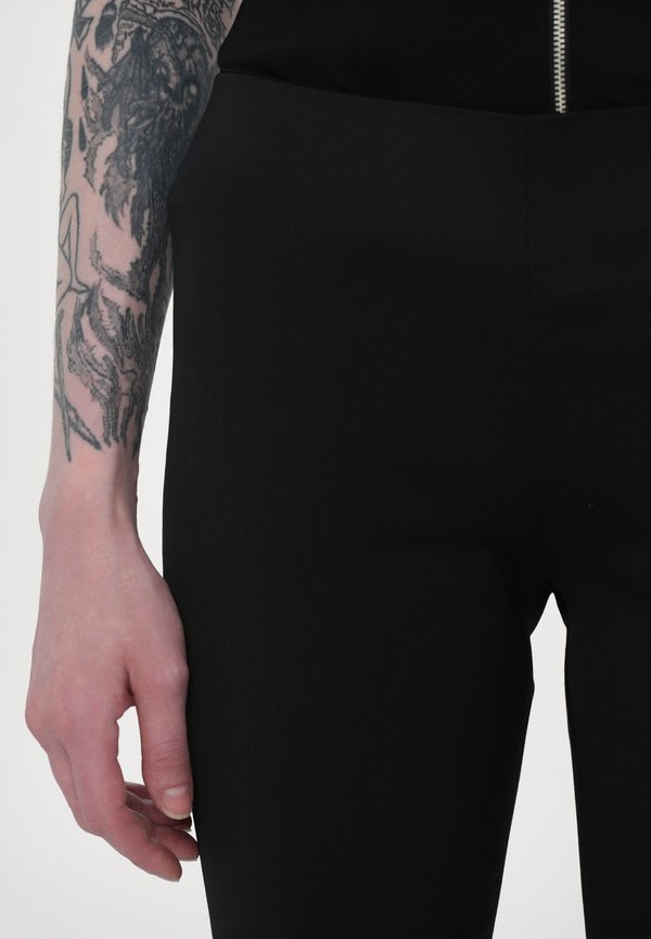 TRAPEZE TOO TIGHT PANTS - Trousers2