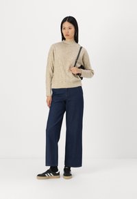 JDY JDYLETTY STRUCTURE - Džemper - beige