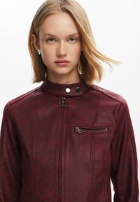 Desigual Giacca in similpelle - red