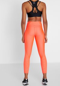 Under Armour Leggings - neon pink