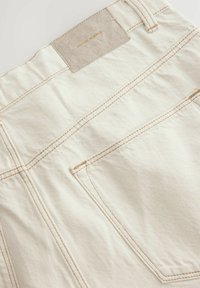 SIGNATURE LIGHTWEIGHT - Jeans straight leg - ecru white