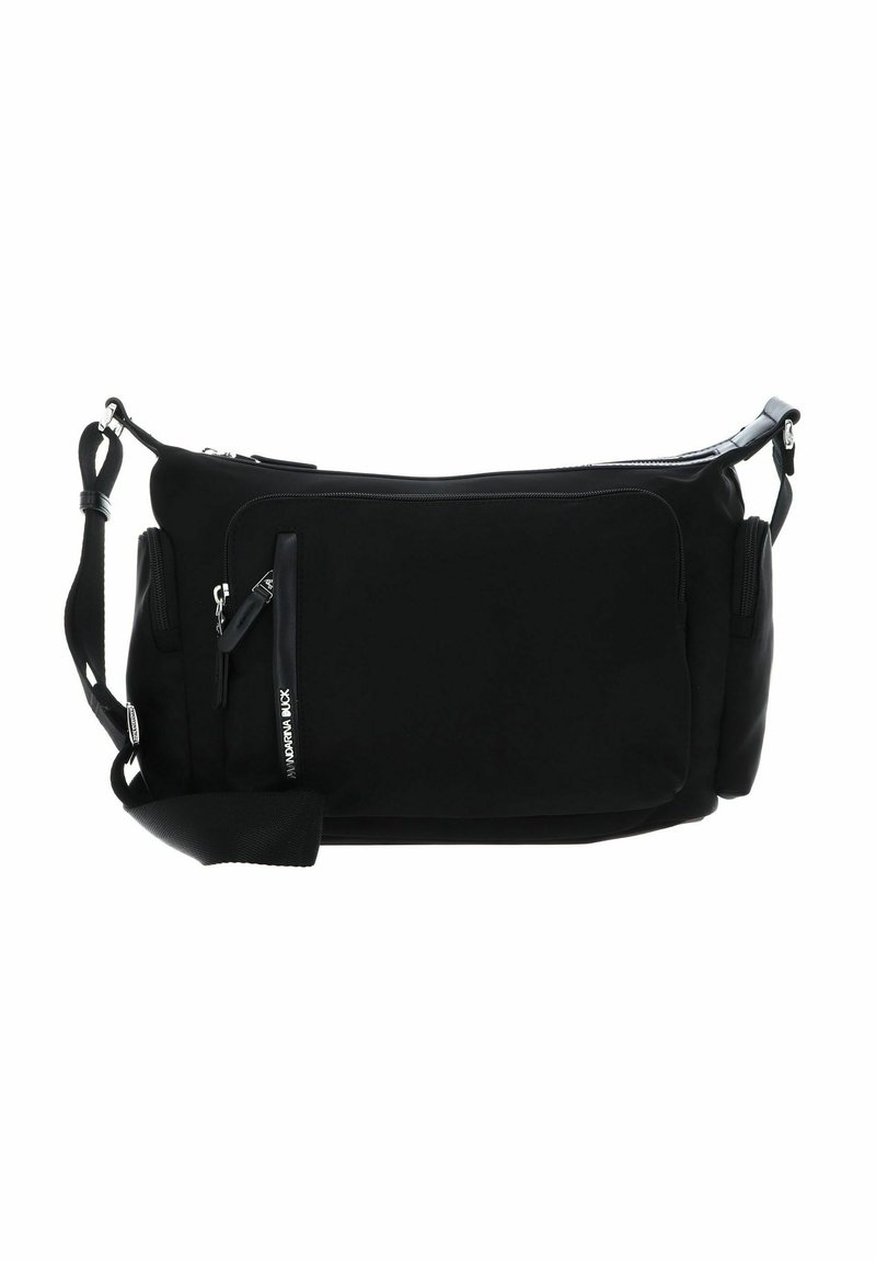 Sac à épaule noir en nylon, doté d'une poche avant zippée, d'une sangle ajustable et d'une texture lisse avec des éléments de design minimalistes.