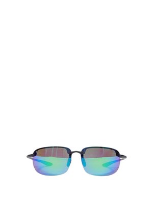 Gafas de sol rectangulares sin montura con varillas negras y lentes reflectantes azul-verdosas sobre un fondo blanco.