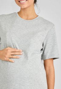JoJo Maman Bébé BOYFRIEND - REGULAR FIT - Tricou basic - marl grey